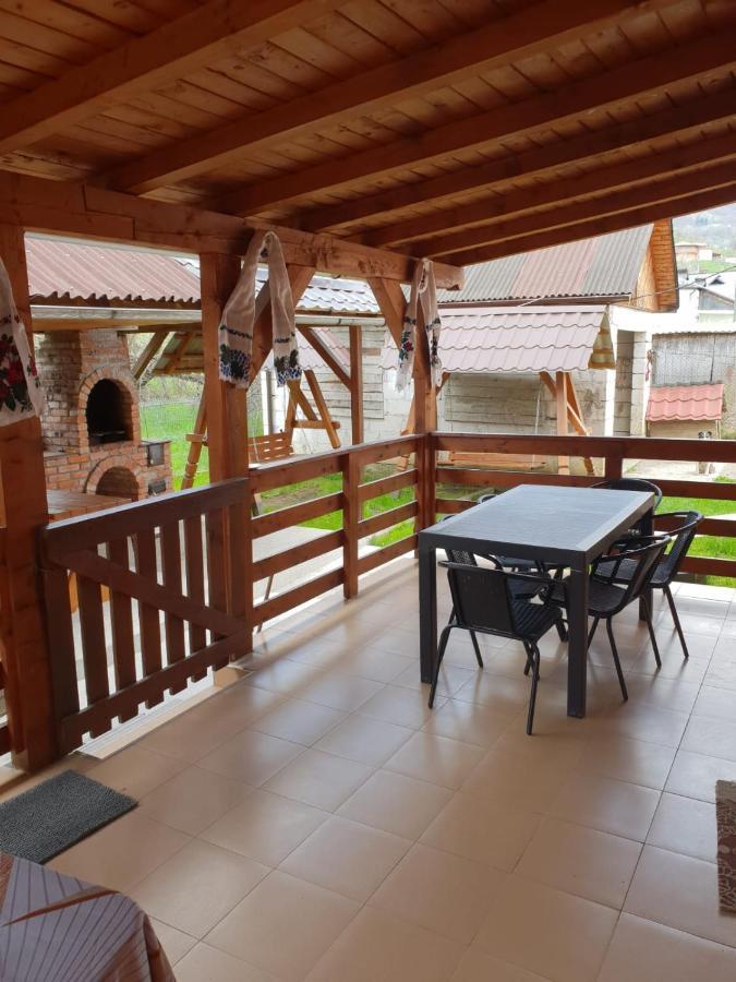 Hotel Casa Alex Vişeu de Sus Esterno foto